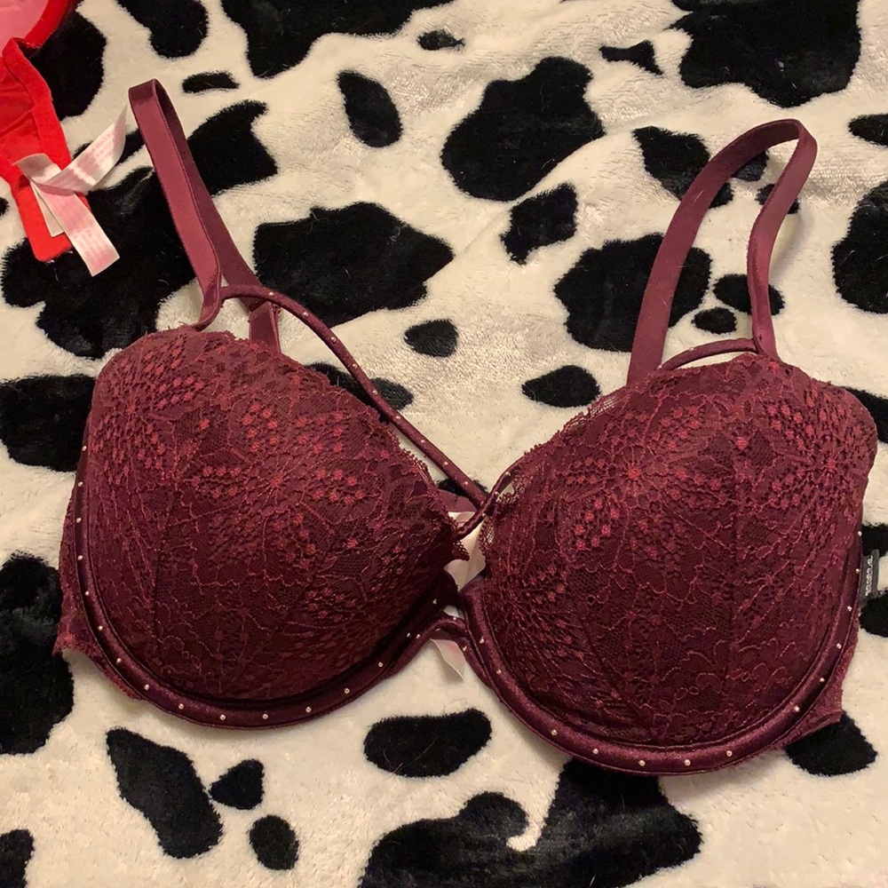 NWOT Strappy push up bra